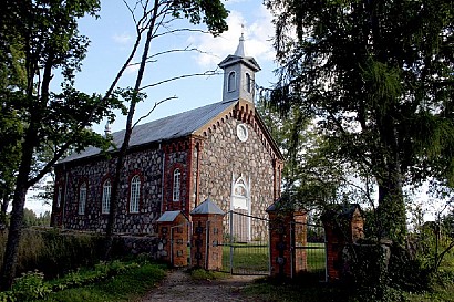 Sarkaņu katoļu baznīca