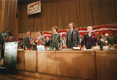 Foto no Latvijas Tautas frontes dibināšanas kongresa Politiskās izglītības namā 1988. gada 8. un 9. oktobrī. Fotogrāfs Leons Balodis